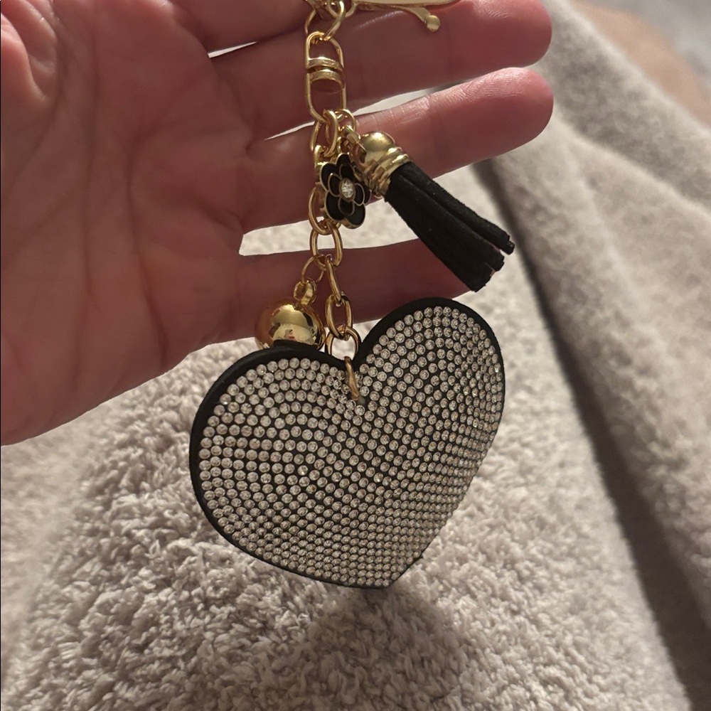 🎊3/$20 Rhinestone Heart Keychain Charm – Black & Gold Tassel Bling Bag Charm
